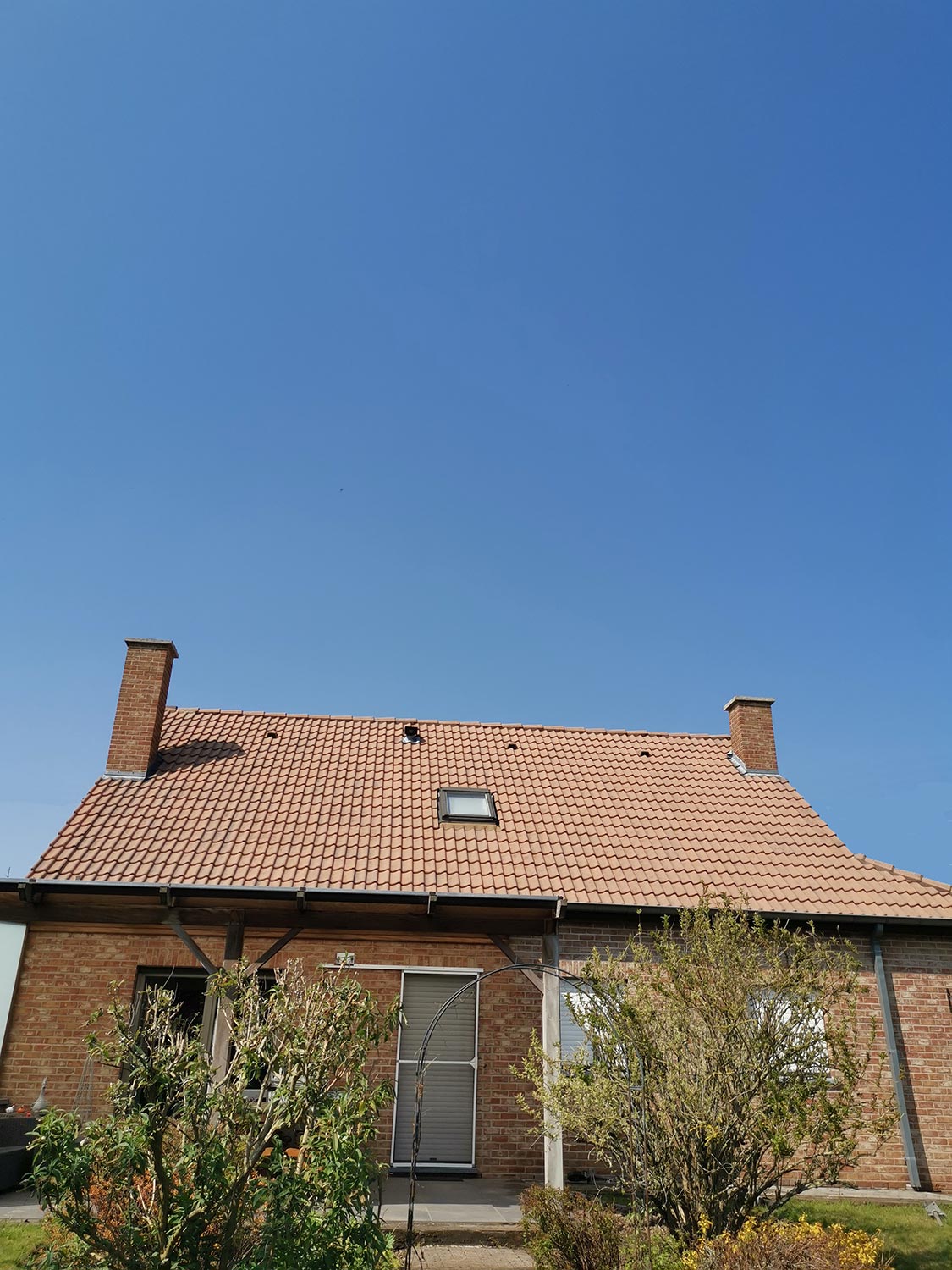 Démoussage de toit Tournai Mouscron